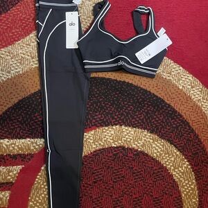 Black yoga alo set with pants